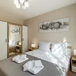 Second Next To Sea Garden Appartement Varna