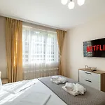 Second Next To Sea Garden Appartement *