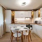 Second Next To Sea Garden Appartement