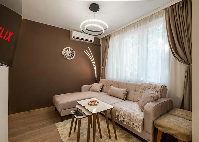 Apartment Second Next To Sea Garden Varna