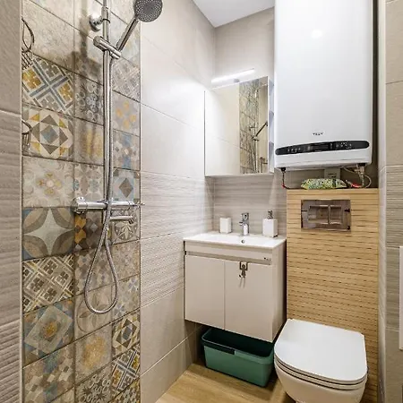 Second Next To Sea Garden Apartament *