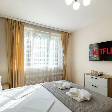 Second Next To Sea Garden Apartament *