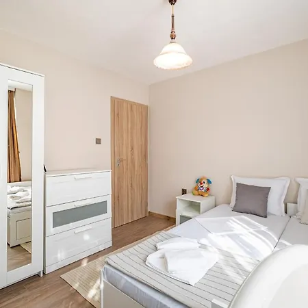Apartament Second Next To Sea Garden Varna