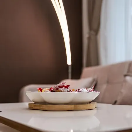 Second Next To Sea Garden Apartament *