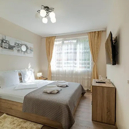 Second Next To Sea Garden Apartament