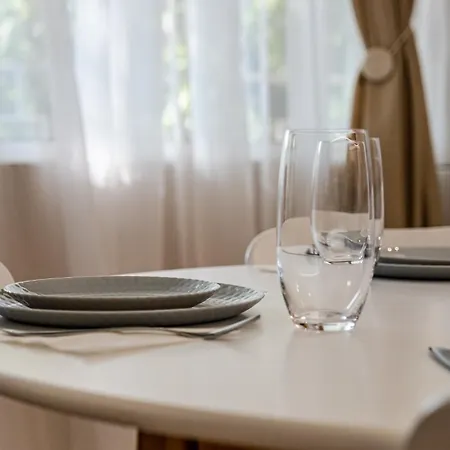 Second Next To Sea Garden Apartament *