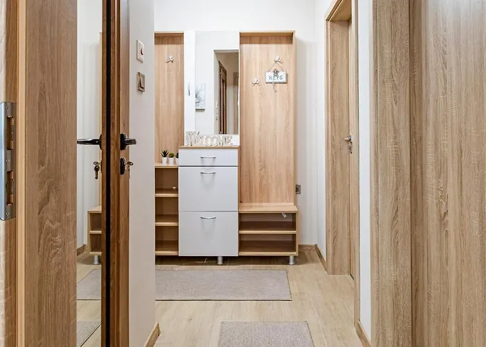 Second Next To Sea Garden 아파트 *